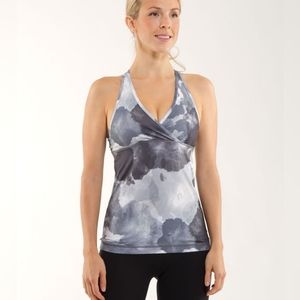 Lululemon Deep V Tank White Coal Tinted Canvas Super- size 8